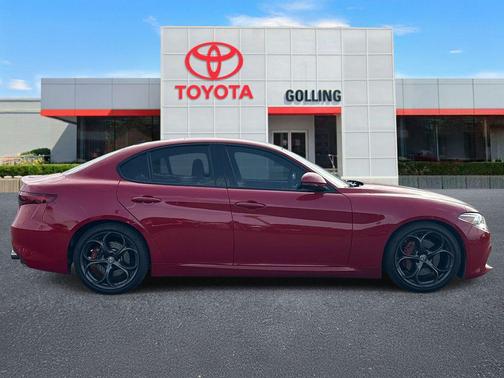 2017 Alfa Romeo Giulia Ti