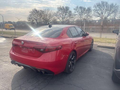 Rosso Alfa 2017 Alfa Romeo Giulia Ti