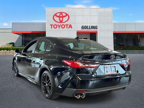 Midnight Black Metallic 2026 Toyota Camry SE