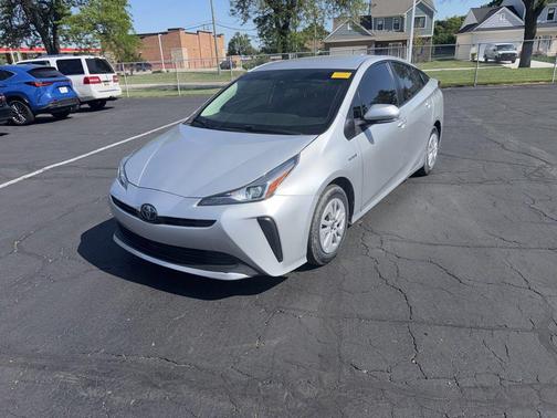 Classic Silver Metallic 2022 Toyota Prius L