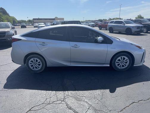 Classic Silver Metallic 2022 Toyota Prius L