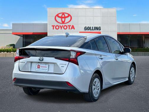 Classic Silver Metallic 2022 Toyota Prius L