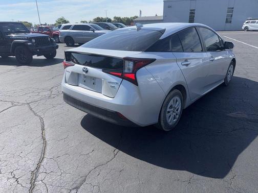 Classic Silver Metallic 2022 Toyota Prius L