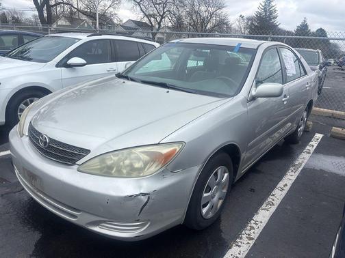 2004 Toyota Camry LE