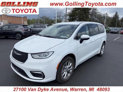 2023 Chrysler Pacifica Touring L