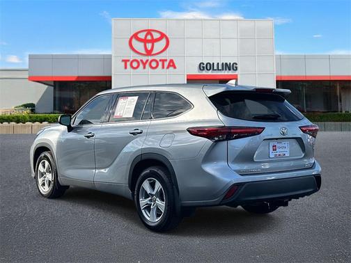 2021 Toyota Highlander LE