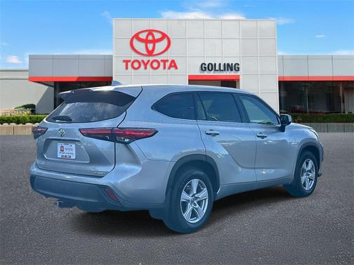 2021 Toyota Highlander LE