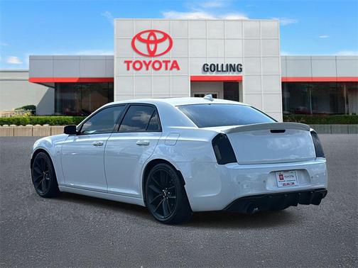 2023 Chrysler 300 C