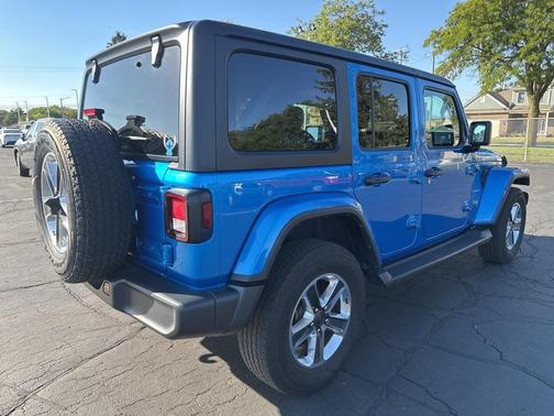 2022 Jeep Wrangler Unlimited Sahara