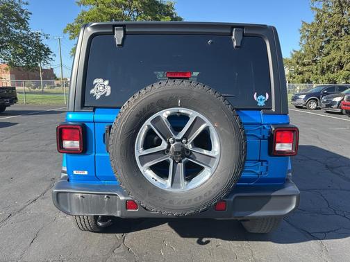 2022 Jeep Wrangler Unlimited Sahara