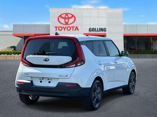 Snow White Pearl 2021 Kia Soul S