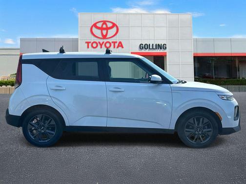Snow White Pearl 2021 Kia Soul S