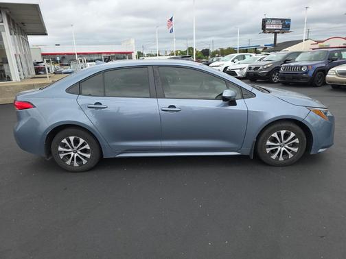 2022 Toyota Corolla Hybrid LE