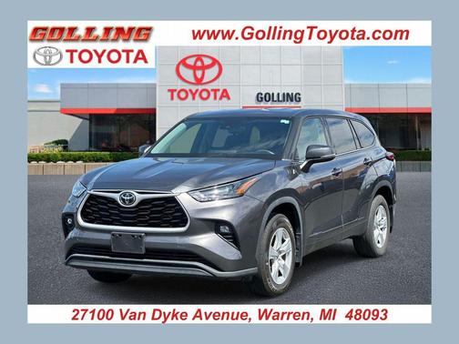 Magnetic Gray Metallic 2022 Toyota Highlander LE