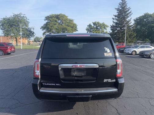 2016 GMC Yukon XL Denali