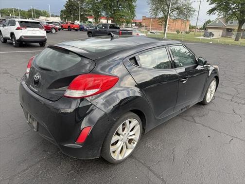 2013 Hyundai Veloster Base