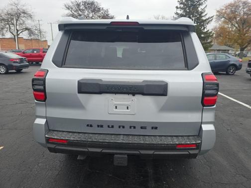 2025 Toyota 4Runner SR5