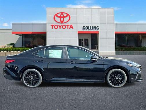 Midnight Black Metallic 2026 Toyota Camry SE