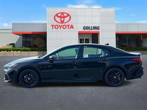 Midnight Black Metallic 2026 Toyota Camry SE