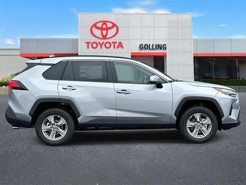 2025 Toyota RAV4 XLE