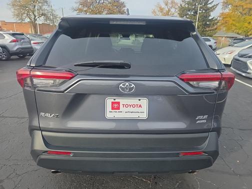 2023 Toyota RAV4 XLE