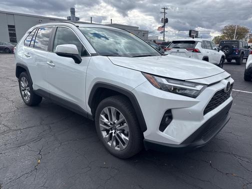 2024 Toyota RAV4 XLE Premium
