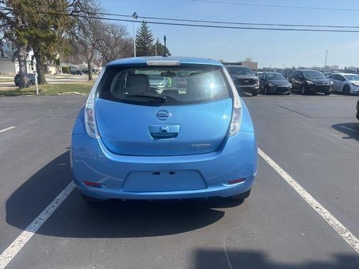 Blue Ocean 2012 Nissan Leaf SL