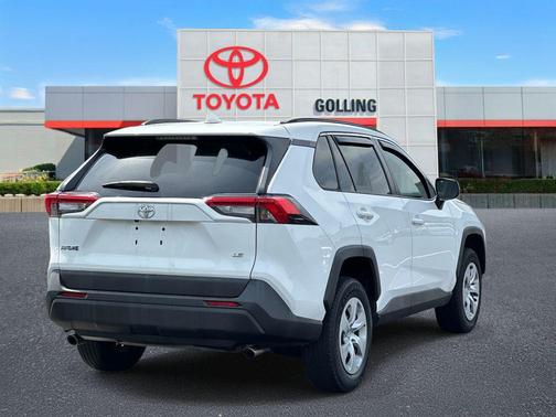 Super White 2020 Toyota RAV4 LE