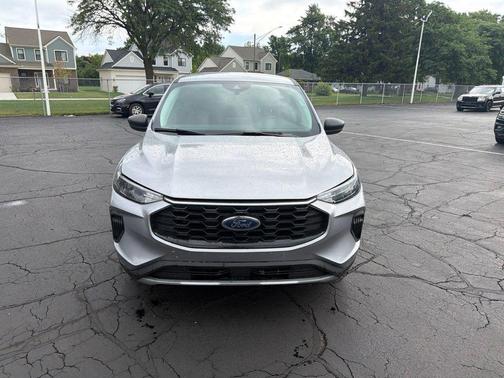 Silver Metallic 2024 Ford Escape Active