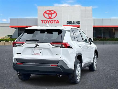 2025 Toyota RAV4 LE