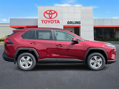 2025 Toyota RAV4 XLE