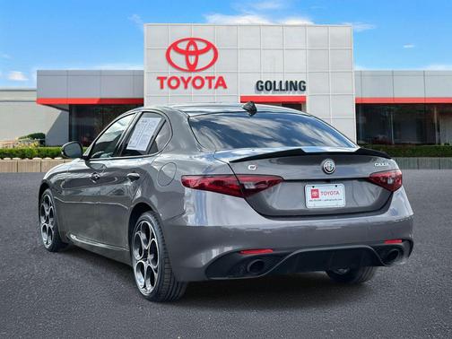 2022 Alfa Romeo Giulia Veloce