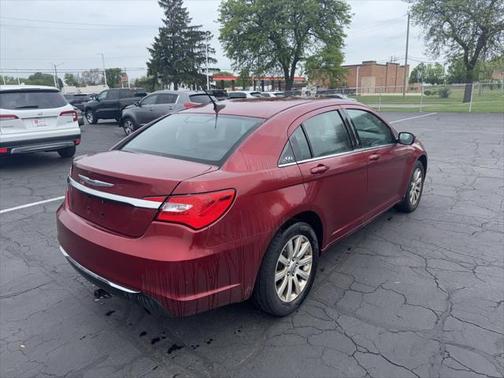 2013 Chrysler 200 Touring