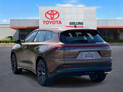 Bronze Age 2026 Toyota Crown Signia Limited