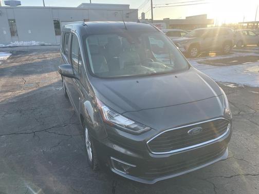 2019 Ford Transit Connect Titanium w/Rear Liftgate