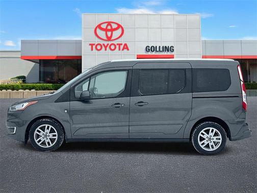 2019 Ford Transit Connect Titanium w/Rear Liftgate