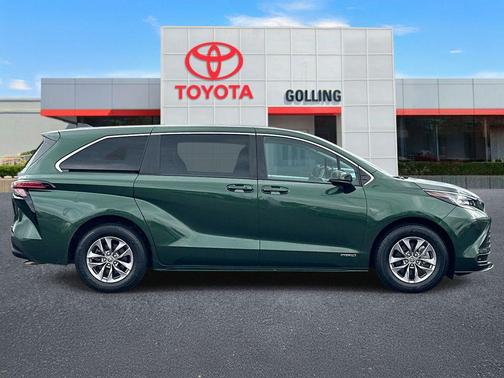 Cypress 2021 Toyota Sienna LE