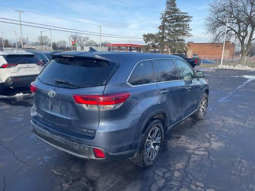 2017 Toyota Highlander LE Plus