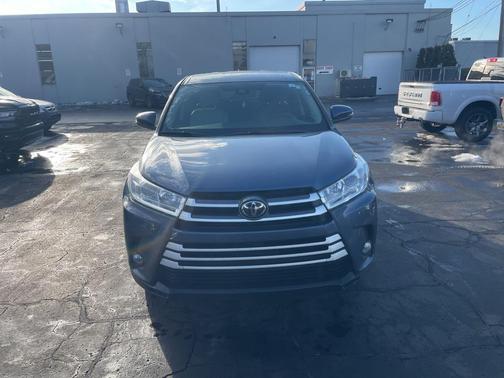 2017 Toyota Highlander LE Plus