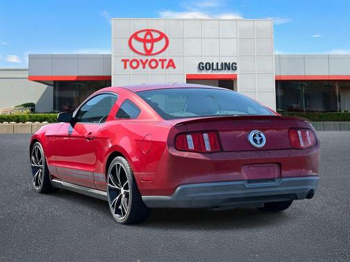 2010 Ford Mustang Base