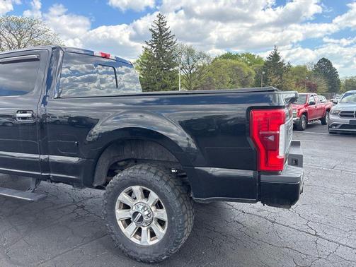 Shadow Black 2017 Ford F-350 Platinum
