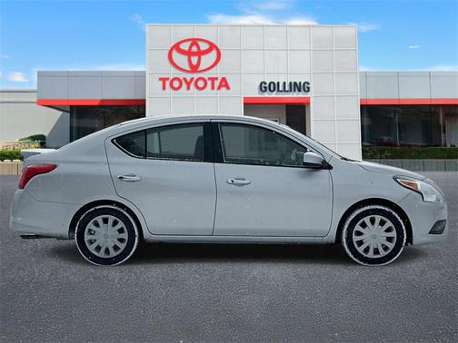 2016 Nissan Versa 1.6 SV