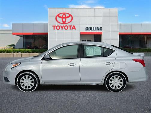 2016 Nissan Versa 1.6 SV