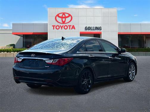2011 Hyundai SONATA Limited 2.0T