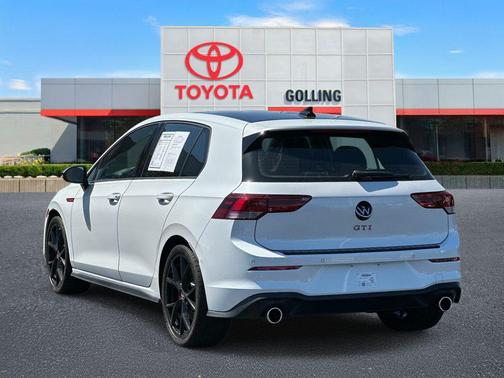 Opal White Pearl/Black Roof 2024 Volkswagen Golf GTI 1.4T TSI