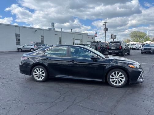 Midnight Black Metallic 2022 Toyota Camry LE