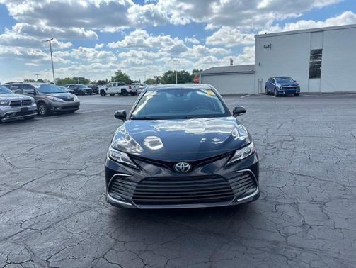 Midnight Black Metallic 2022 Toyota Camry LE
