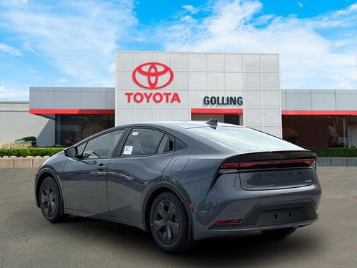 2025 Toyota Prius LE