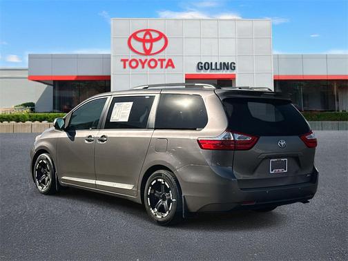 2016 Toyota Sienna XLE