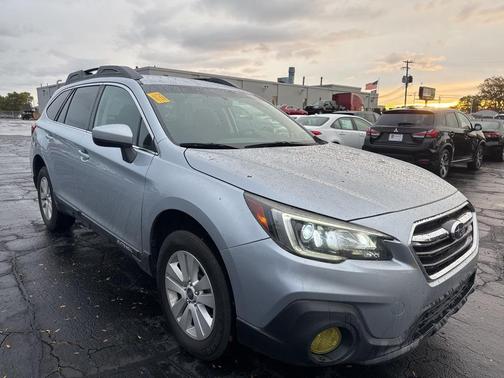 2018 Subaru Outback 2.5i Premium